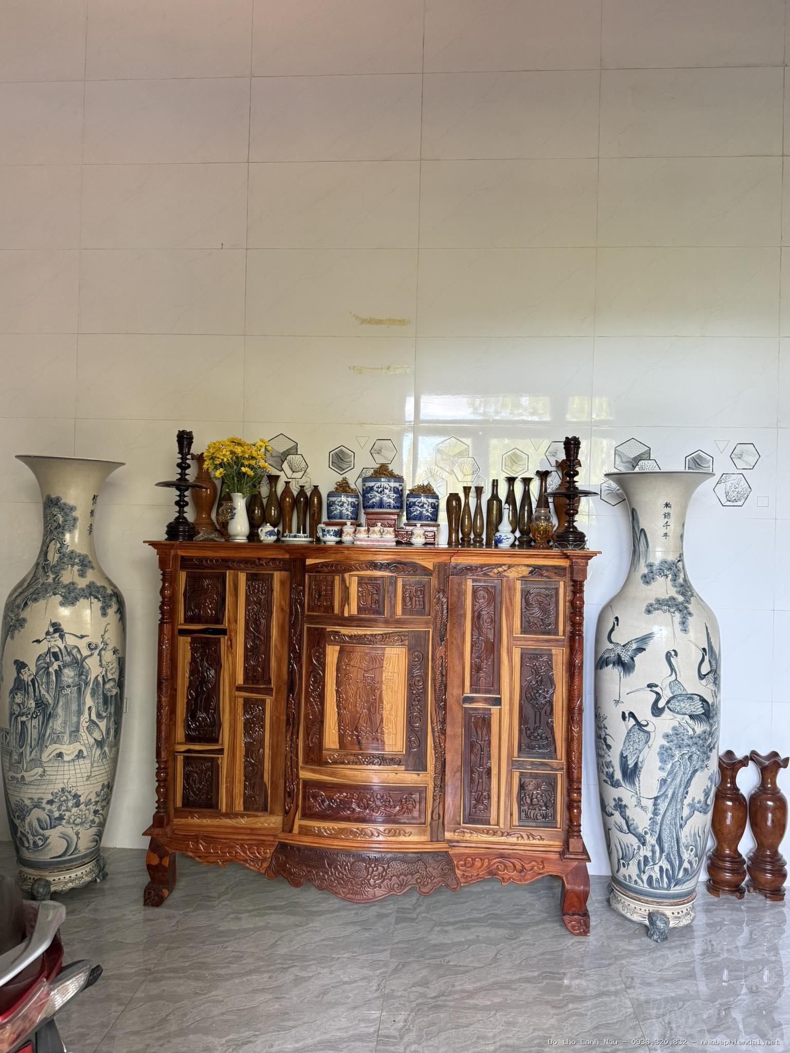 Mẫu phòng thờ gỗ gõ bộ 3 món Nhật Quang - Kho bàn thờ hiện đại